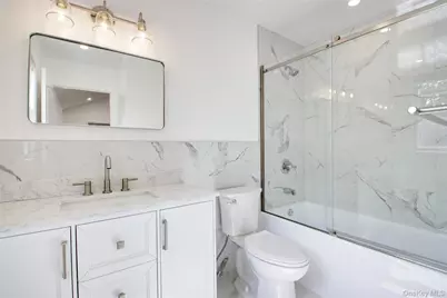 46 B N Linwood, Port Washington, NY 11050 - Photo 15