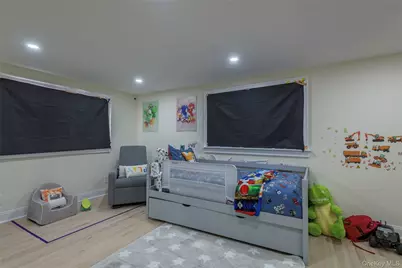 20 N Ravine Road, Great Neck, NY 11023 - Photo 15