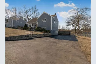 8 Montrose Road, Yonkers, NY 10710 - Photo 5