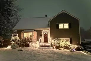 8 Montrose Rd, Yonkers, NY 10710 - Photo 3