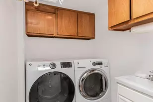 8 Montrose Rd, Yonkers, NY 10710 - Photo 19