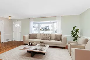 8 Montrose Rd, Yonkers, NY 10710 - Photo 7