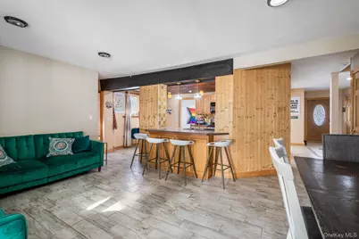 42 Beechwood Park, Poughkeepsie, NY 12601 - Photo 5