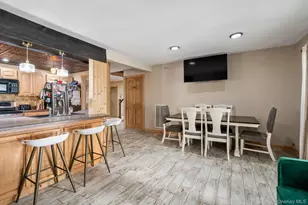 42 Beechwood Park, Poughkeepsie, NY 12601 - Photo 3