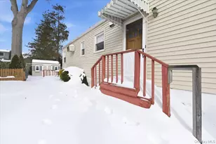 21 Chestnut St, Massapequa, NY 11758 - Photo 17