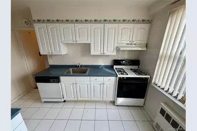 70-25 Yellowstone Boulevard #3H, Forest Hills, NY 11375 - Photo 21