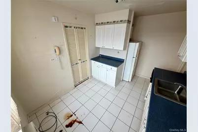 70-25 Yellowstone Boulevard #3H, Forest Hills, NY 11375 - Photo 23