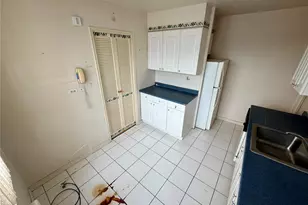 70-25 Yellowstone Blvd, Forest Hills, NY 11375 - Photo 23