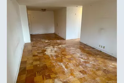 70-25 Yellowstone Boulevard #3H, Forest Hills, NY 11375 - Photo 7