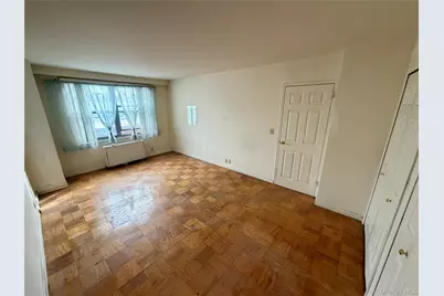 70-25 Yellowstone Boulevard #3H, Forest Hills, NY 11375 - Photo 37