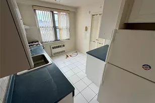 70-25 Yellowstone Blvd, Forest Hills, NY 11375 - Photo 19