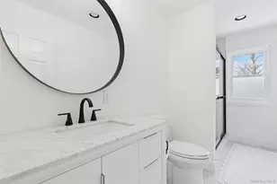 34 Starboard Rd, Hampton Bays, NY 11946 - Photo 19