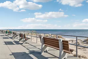 34 Greentree Ct, Shirley, NY 11967 - Photo 33