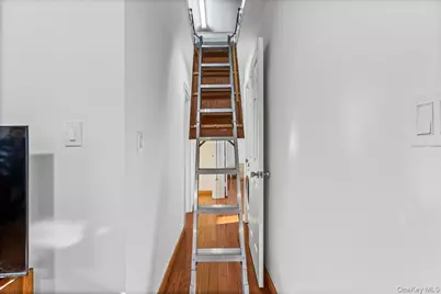 218-07 73rd Avenue #Upper, Bayside, NY 11364 - Photo 17