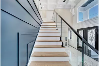 340 Doris Avenue, Franklin Square, NY 11010 - Photo 23