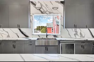 340 Doris Ave, Franklin Square, NY 11010 - Photo 17