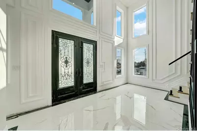 340 Doris Avenue, Franklin Square, NY 11010 - Photo 7