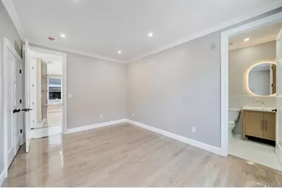 340 Doris Avenue, Franklin Square, NY 11010 - Photo 21