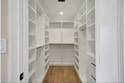 340 Doris Avenue, Franklin Square, NY 11010 - Photo 41