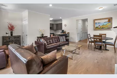 709 Breton Way, Glen Cove, NY 11542 - Photo 3