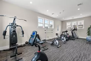 709 Breton Wy, Glen Cove, NY 11542 - Photo 25