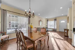 286 Spring Dr, East Meadow, NY 11554 - Photo 5