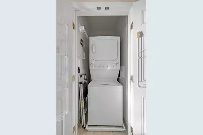 286 Spring Drive #286, East Meadow, NY 11554 - Photo 13