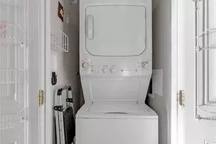 286 Spring Dr, East Meadow, NY 11554 - Photo 13