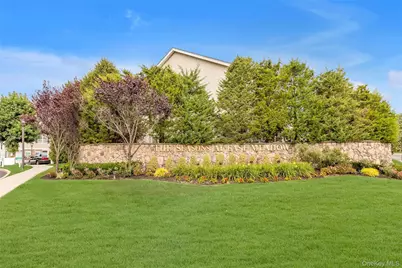 286 Spring Drive #286, East Meadow, NY 11554 - Photo 27