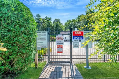 460 Old Town Road #19H, Port Jefferson Station, NY 11776 - Photo 21