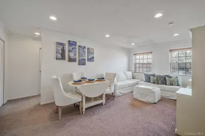 460 Old Town Road #19H, Port Jefferson Station, NY 11776 - Photo 5