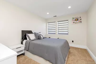 219 Carnation Drive, Farmingdale, NY 11735 - Photo 25