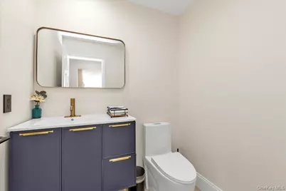 219 Carnation Drive, Farmingdale, NY 11735 - Photo 17