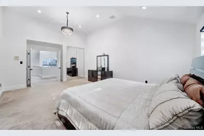 219 Carnation Drive, Farmingdale, NY 11735 - Photo 21