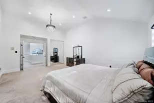 219 Carnation Dr, Farmingdale, NY 11735 - Photo 21