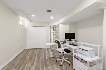 219 Carnation Drive, Farmingdale, NY 11735 - Photo 31