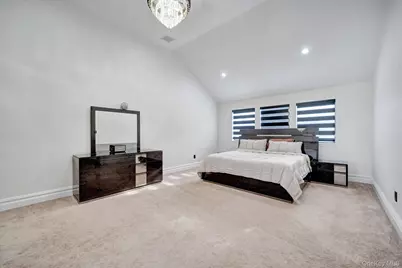 219 Carnation Drive, Farmingdale, NY 11735 - Photo 19