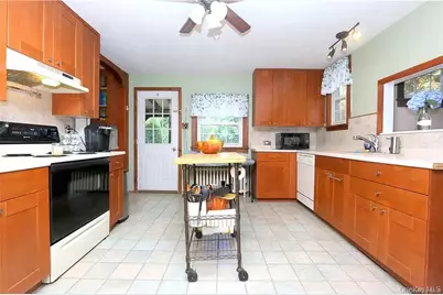 12 Mamanasco Road, Carmel, NY 10512 - Photo 5