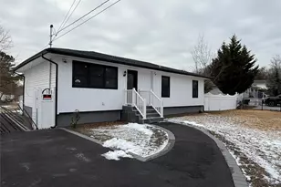 1068 Connetquot Ave, Central Islip, NY 11722 - Photo 3