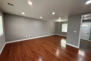 1068 Connetquot Ave, Central Islip, NY 11722 - Photo 5