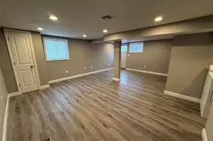 1068 Connetquot Ave, Central Islip, NY 11722 - Photo 23