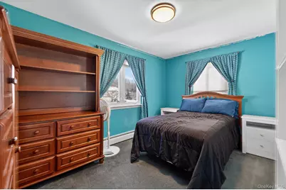 18 Hill Lane, Smithtown, NY 11787 - Photo 7