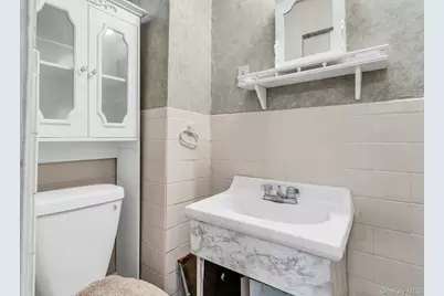 88-30 79th Avenue, Glendale, NY 11385 - Photo 9