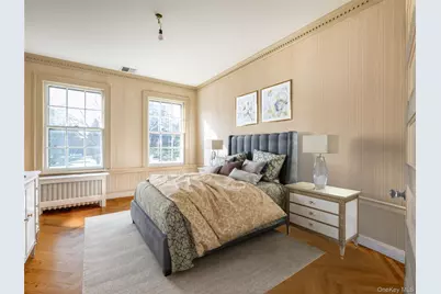 64 Plandome Court, Manhasset, NY 11030 - Photo 15