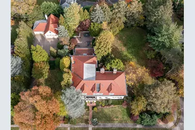 64 Plandome Court, Manhasset, NY 11030 - Photo 3