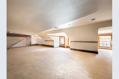 64 Plandome Court, Manhasset, NY 11030 - Photo 17