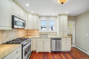 191 Smith Ave, Islip, NY 11751 - Photo 9