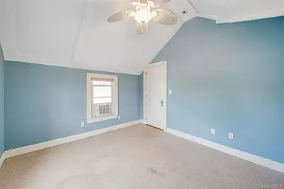 191 Smith Avenue, Islip, NY 11751 - Photo 21