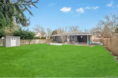 46 Ellen Place, Kings Park, NY 11754 - Photo 5