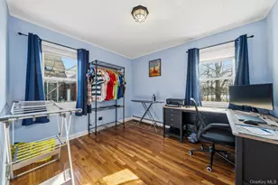 169 Wilton St, New Hyde Park, NY 11040 - Photo 9